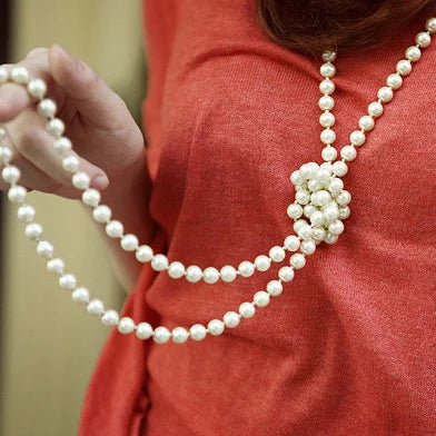 Sophisticated Pearl Bead Necklace