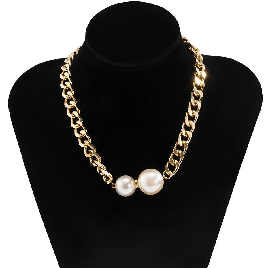 Round Pearl Pendant Necklace