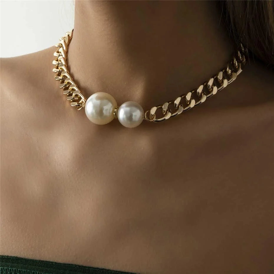 Round Pearl Pendant Necklace